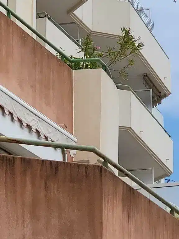 après-8
